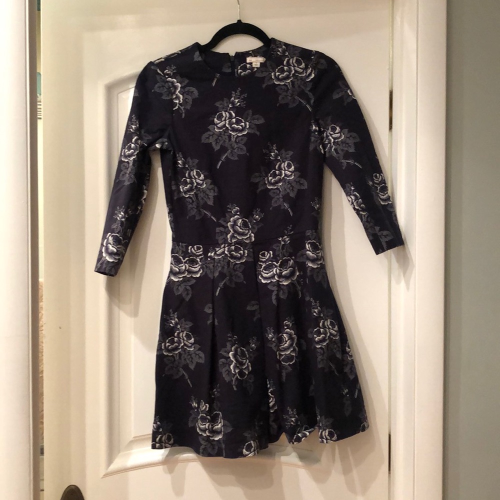 Gap Navy & White floral dress - Size 0